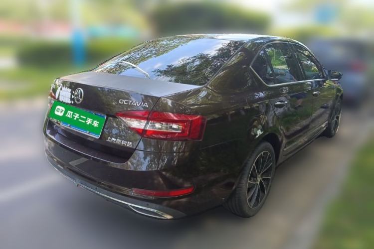 Used Skoda Octavia 2018 TSI280 DSG Luxury Edition Rear Right 45 Deg