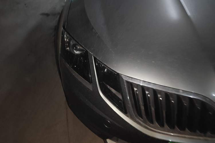 Used Skoda Octavia 2018 Station Wagon TSI230 DSG Comfort Edition Right Front Headlight