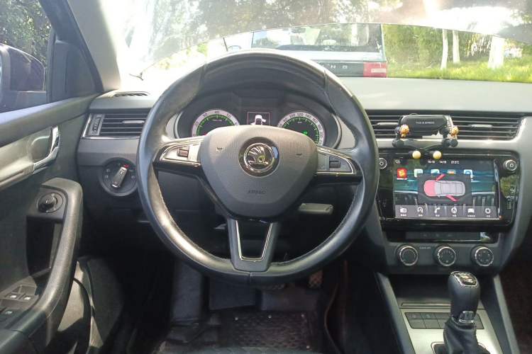Used Skoda Octavia 2018 TSI280 DSG Luxury Edition Steering Wheel