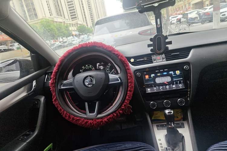 Used Skoda Octavia 2018 TSI230 DSG Comfort Edition Steering Wheel