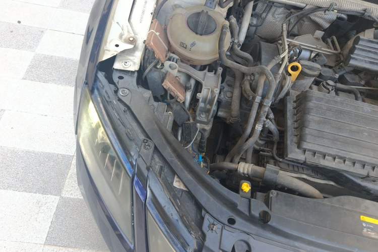 Used Skoda Octavia 2018 TSI230 DSG Comfort Edition Engine Bay Right