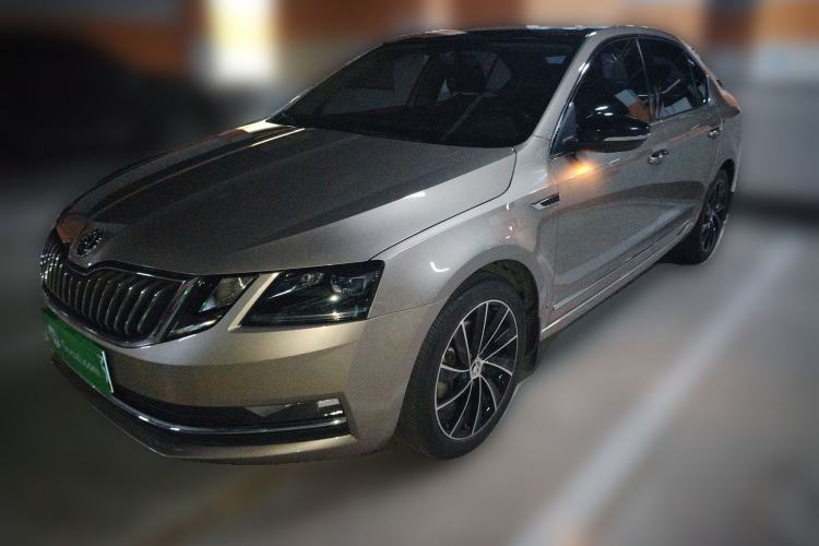 Used Skoda Octavia 2018 TSI280 DSG Luxury Edition Guazi used car, China used car export, Used car for sale, Used cars, Cheapest cars for sale