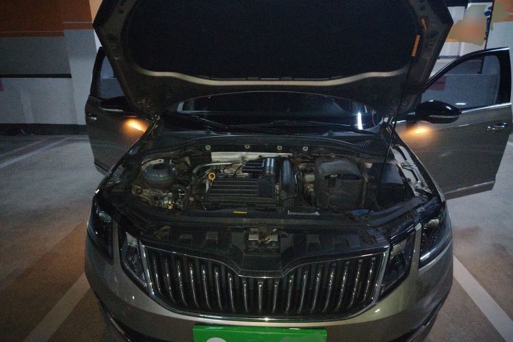 Used Skoda Octavia 2018 TSI280 DSG Luxury Edition Engine Bay