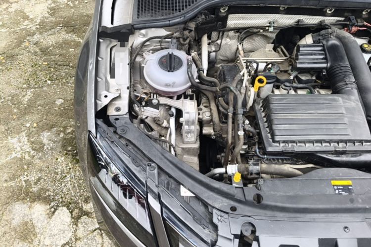Used Skoda Octavia 2018 TSI230 DSG Comfort Edition Engine Bay Right