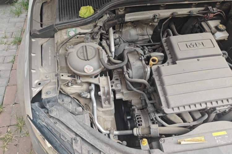 Used Skoda Octavia 2018 1.6L Automatic Luxury Edition Engine Bay Right