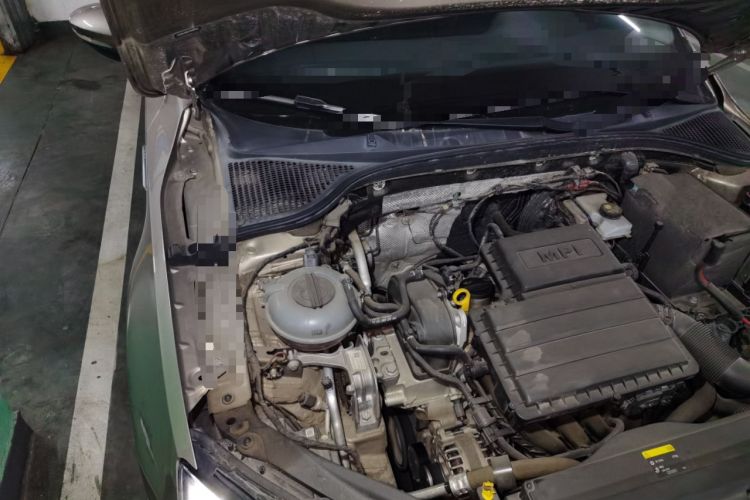 Used Skoda Octavia 2018 1.6L Automatic Luxury Edition Engine Bay Right