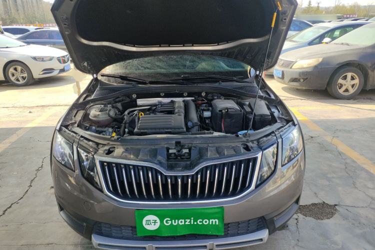 Used Skoda Octavia 2018 Station Wagon TSI230 DSG Luxury Edition Engine Bay