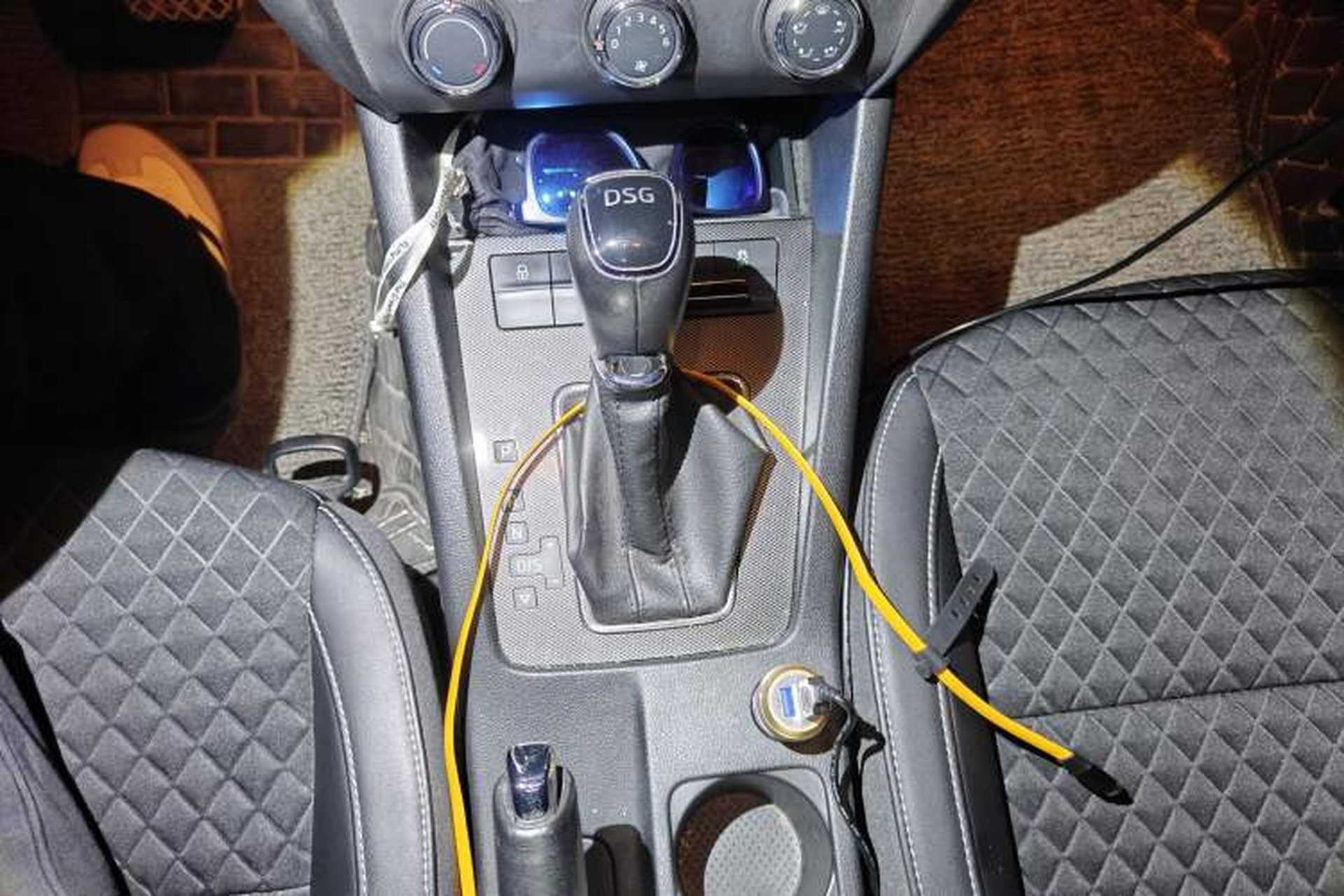Used Skoda Octavia 2018 Station Wagon TSI280 DSG Luxury Edition Gear Lever