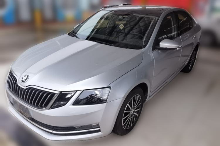 Used Skoda Octavia 2018 TSI230 DSG Luxury Edition Guazi used car, China used car export, Used car for sale, Used  cars, Cheapest cars for sale