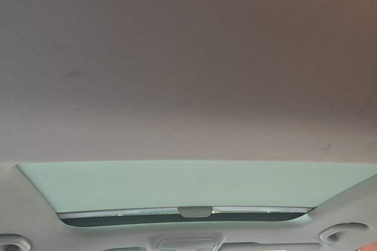 Used Skoda Octavia 2018 1.6L Automatic Luxury Edition Headliner