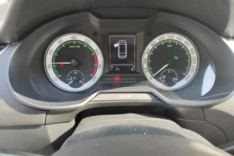Used Skoda Octavia 2018 Station Wagon TSI280 DSG Luxury Edition Instrument Cluster