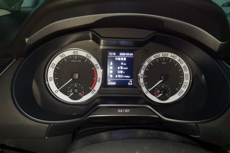 Used Skoda Octavia 2018 1.6L Automatic Luxury Edition Instrument Cluster