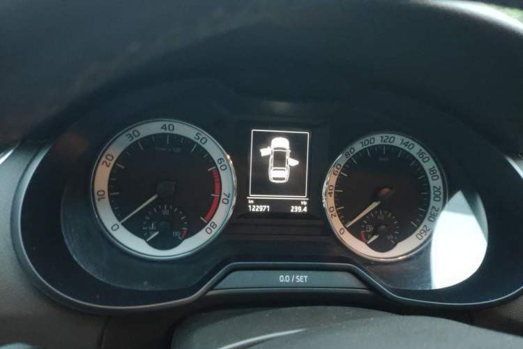 Used Skoda Octavia 2018 Station Wagon TSI280 DSG Flagship Edition Instrument Cluster