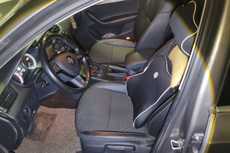 Used Skoda Octavia 2018 Station Wagon TSI230 DSG Luxury Edition Left Front Seat