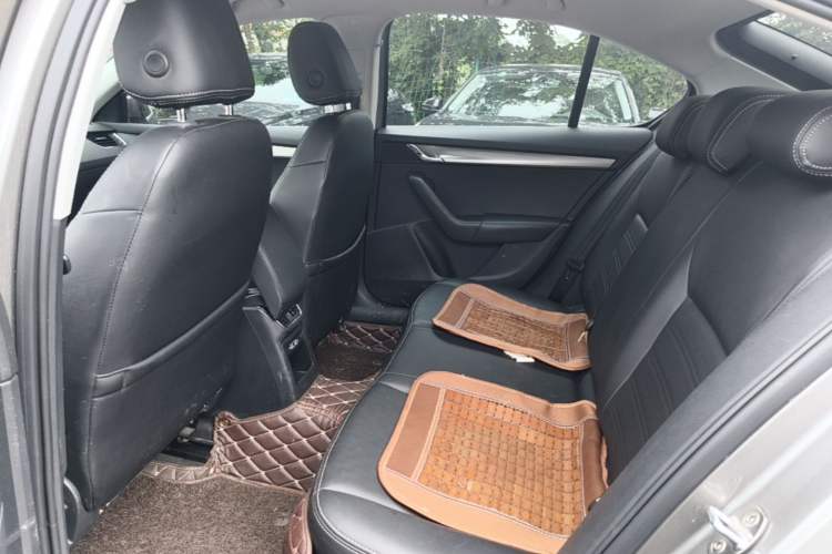 Used Skoda Octavia 2018 TSI230 DSG Comfort Edition Left Rear Seat