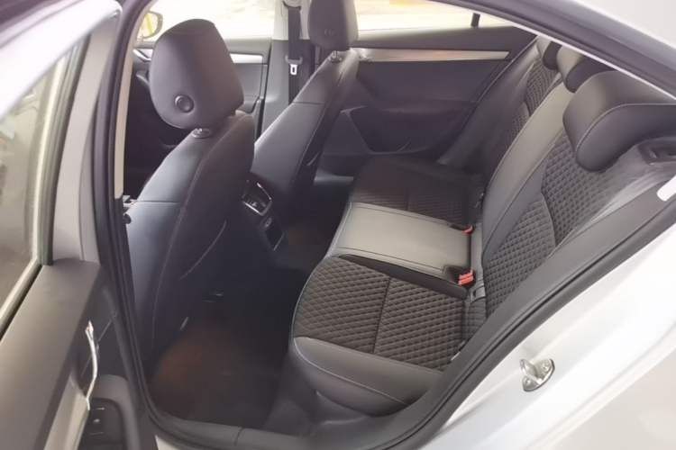 Used Skoda Octavia 2018 TSI230 DSG Luxury Edition Left Rear Seat
