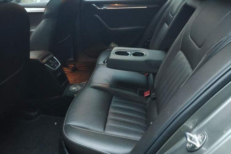 Used Skoda Octavia 2018 Station Wagon TSI280 DSG Flagship Edition Left Rear Seat