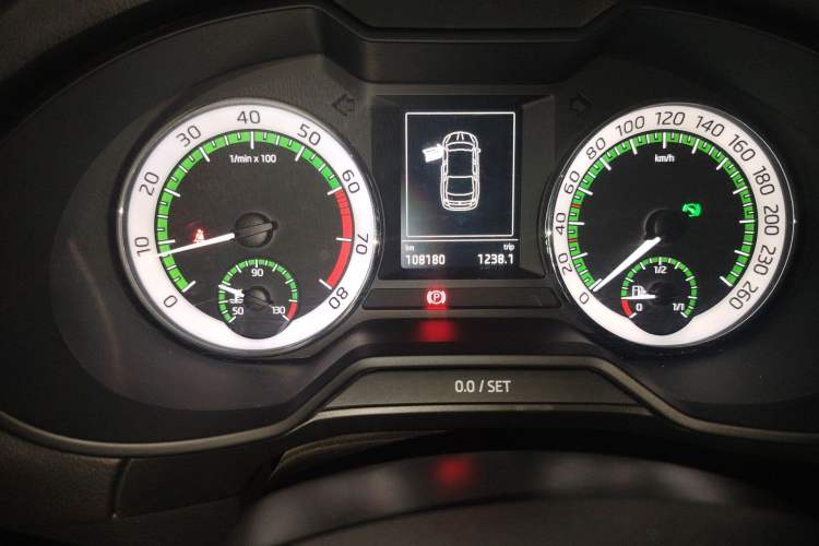 Used Skoda Octavia 2018 TSI280 DSG Luxury Edition Odometer Close Up