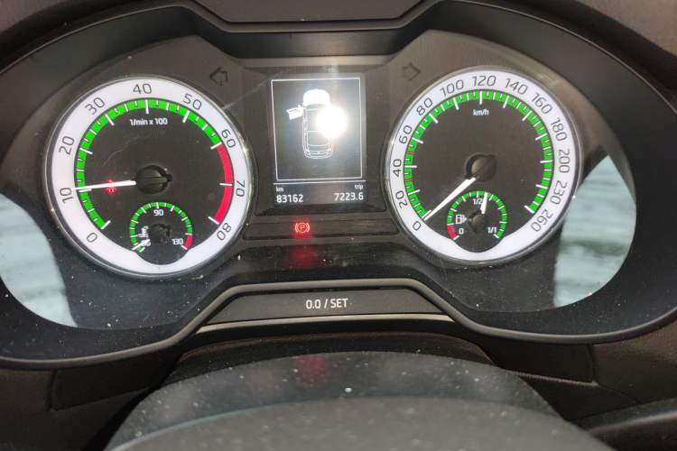 Used Skoda Octavia 2018 TSI280 DSG Luxury Edition Odometer Close Up