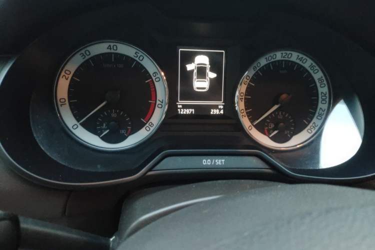Used Skoda Octavia 2018 Station Wagon TSI280 DSG Flagship Edition Odometer Close Up