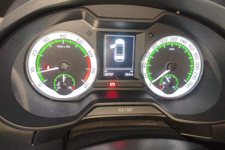 Used Skoda Octavia 2018 Station Wagon TSI230 DSG Luxury Edition Odometer Close Up