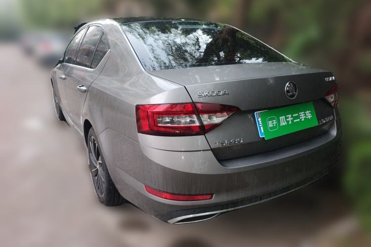 Used Skoda Octavia 2018 TSI280 DSG Luxury Edition Rear Left 45 Deg