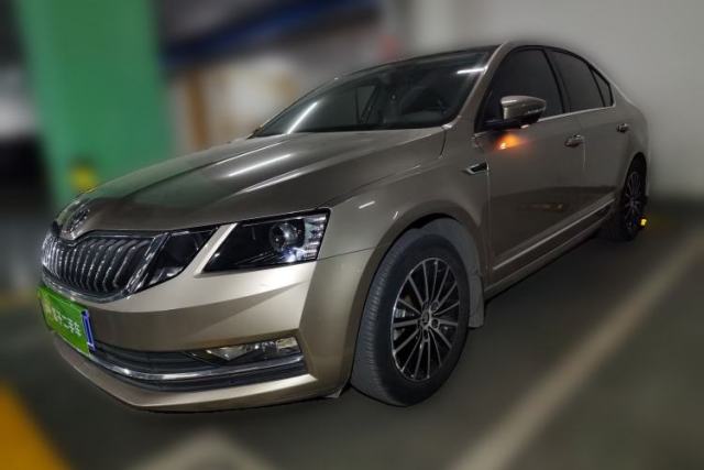 Used Skoda Octavia 2018 1.6L Automatic Luxury Edition