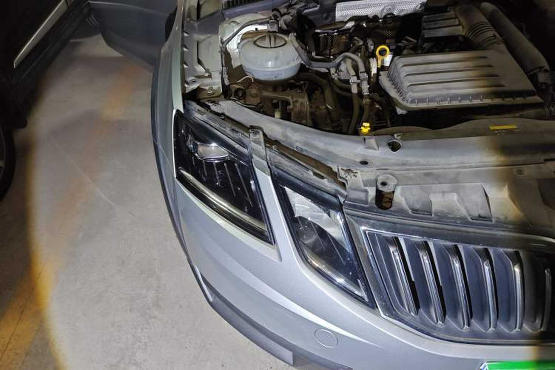 Used Skoda Octavia 2018 Station Wagon TSI280 DSG Luxury Edition Right Front Headlight