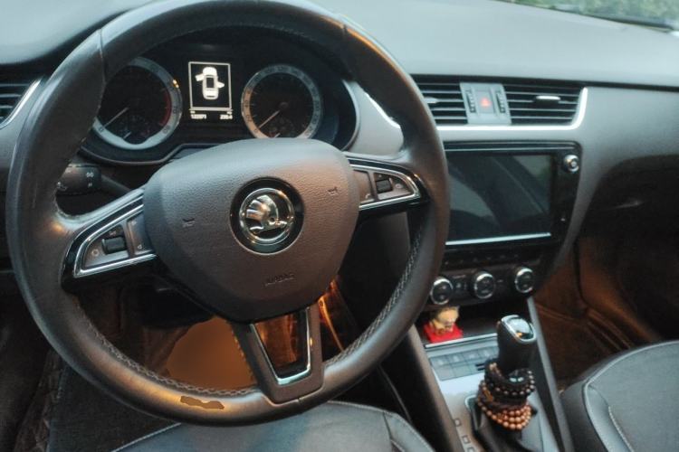 Used Skoda Octavia 2018 Station Wagon TSI280 DSG Flagship Edition Steering Wheel
