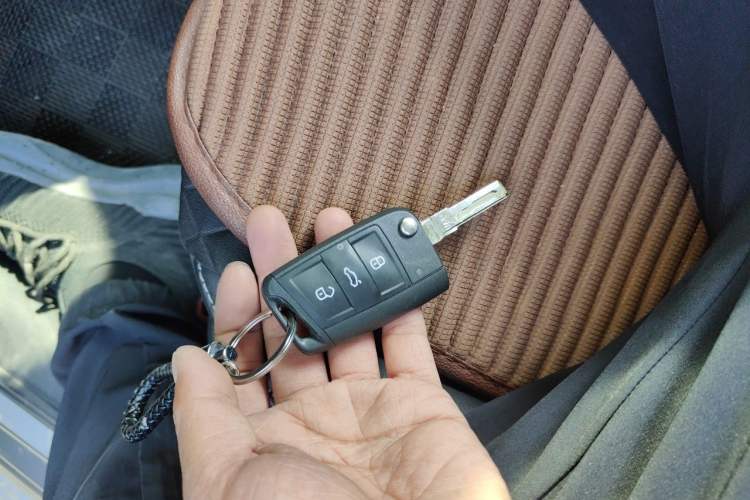 Used Skoda Octavia 2018 Station Wagon TSI280 DSG Luxury Edition Vehicle Key