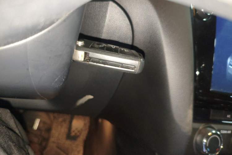 Used Skoda Octavia 2018 Station Wagon TSI230 DSG Luxury Edition Vehicle Key