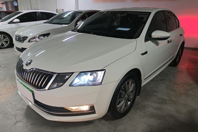 Used Skoda Octavia 2018 1.6L Automatic Comfort Edition Guazi used car, China used car export, Used car for sale, Used  cars, Cheapest cars for sale