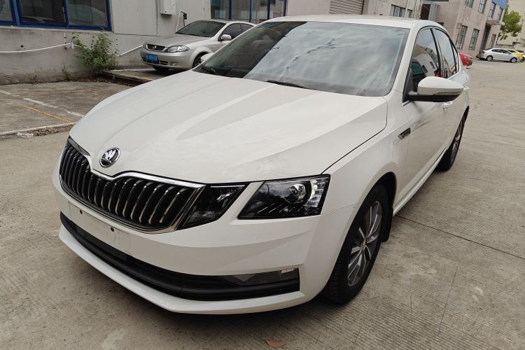 Used Skoda Octavia 2018 1.6L Automatic Comfort Edition Guazi used car, China used car export, Used car for sale, Used  cars, Cheapest cars for sale
