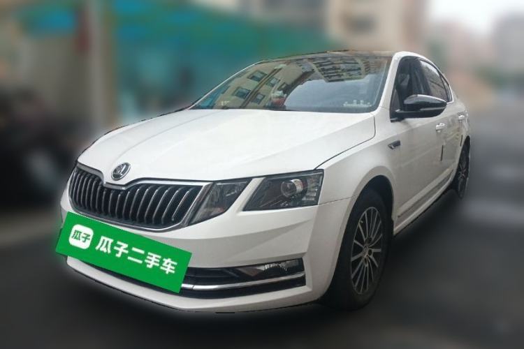 Used Skoda Octavia 2018 TSI230 DSG Luxury Edition Guazi used car, China used car export, Used car for sale, Used  cars, Cheapest cars for sale
