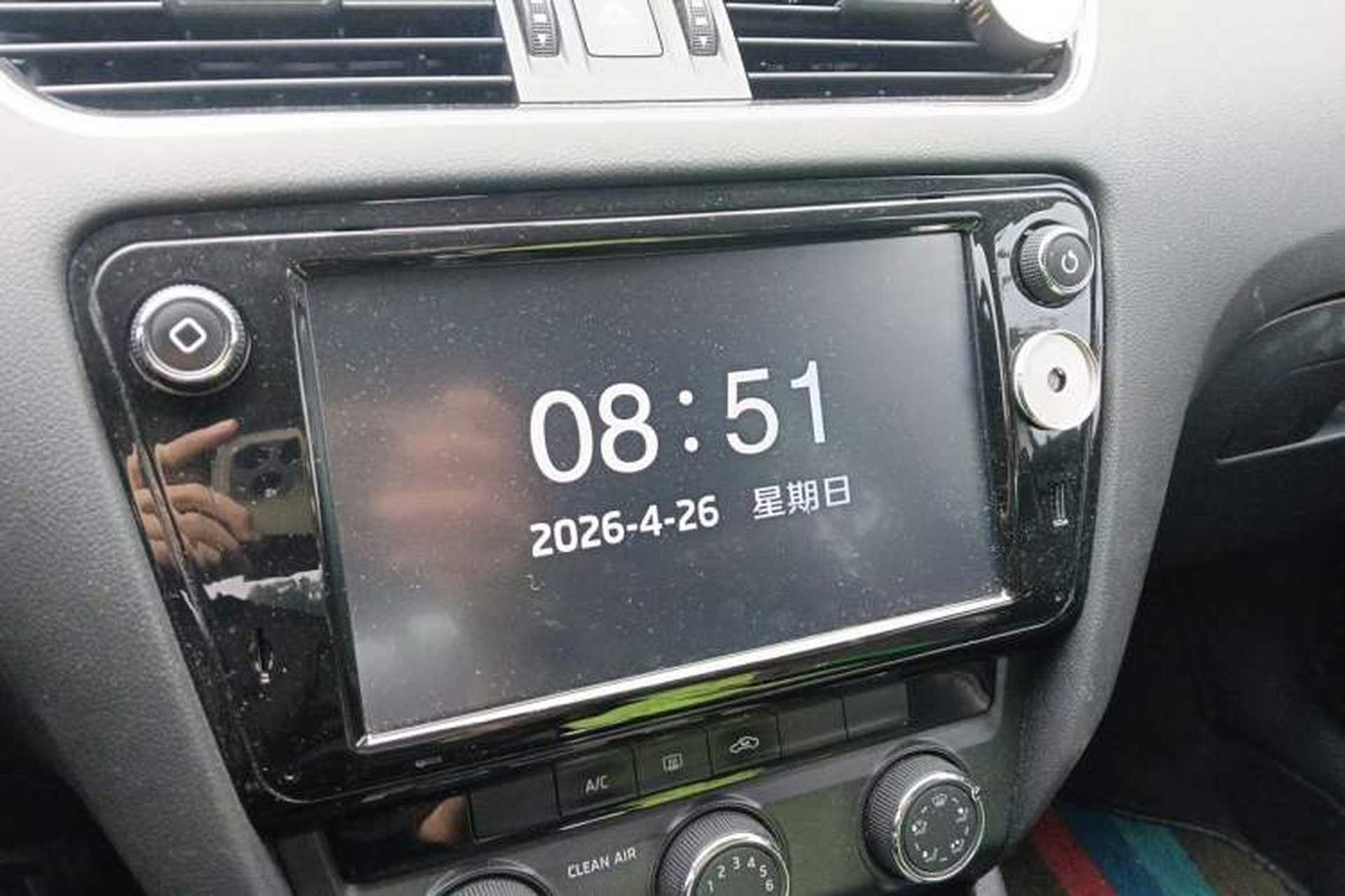 Used Skoda Octavia 2018 TSI230 DSG Luxury Edition Audio And AC Panel