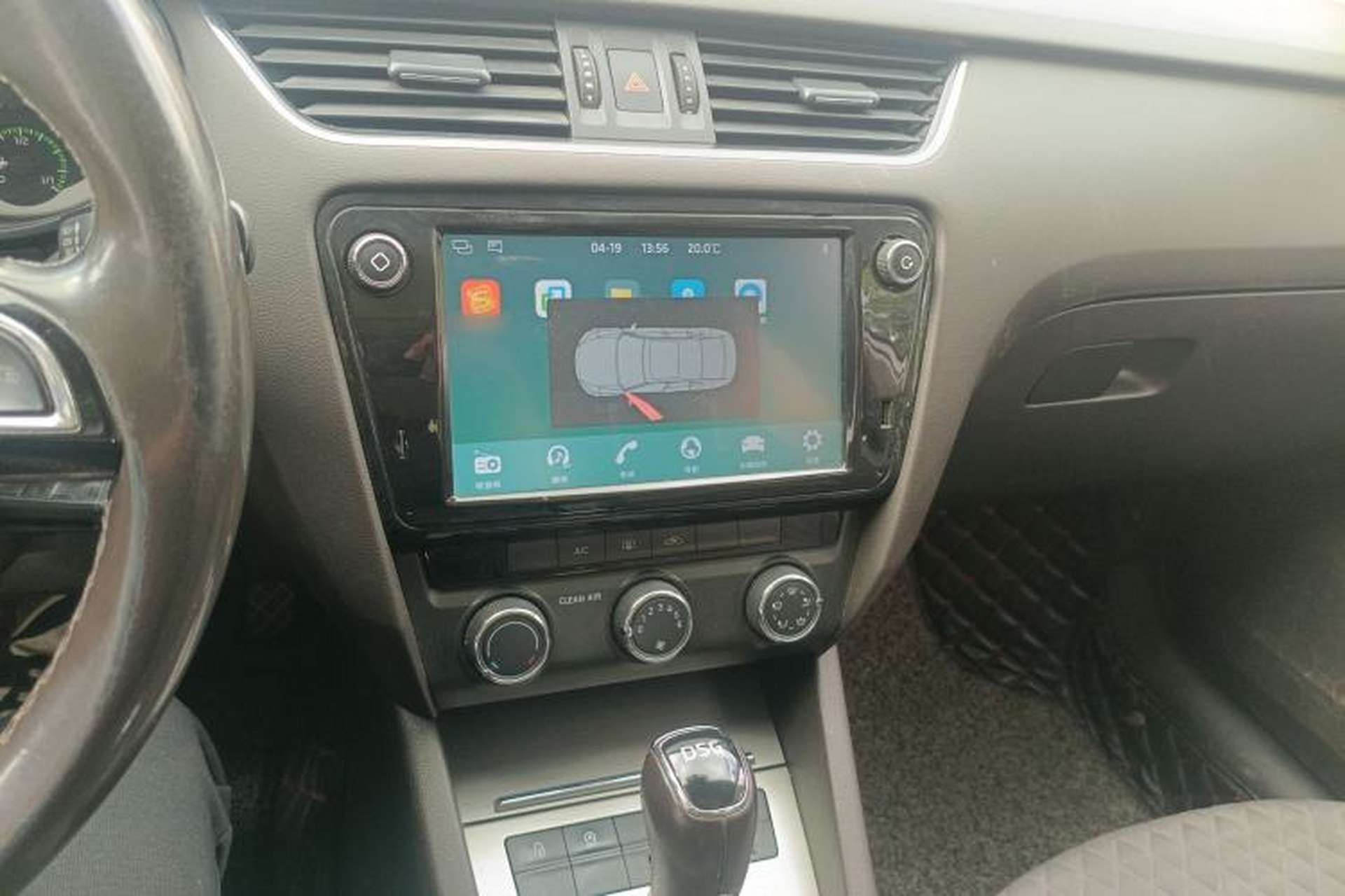 Used Skoda Octavia 2018 TSI230 DSG Luxury Edition Audio And AC Panel
