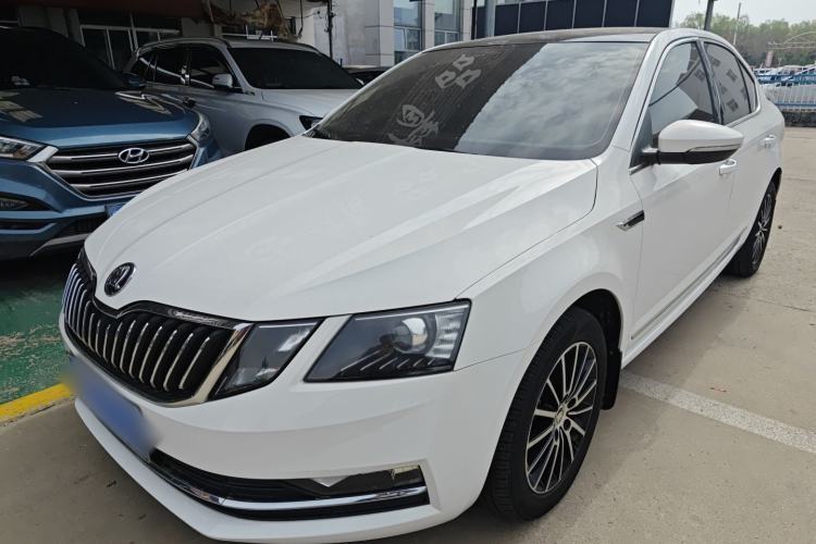 Used Skoda Octavia 2018 TSI230 DSG Luxury Edition Guazi used car, China used car export, Used car for sale, Used  cars, Cheapest cars for sale