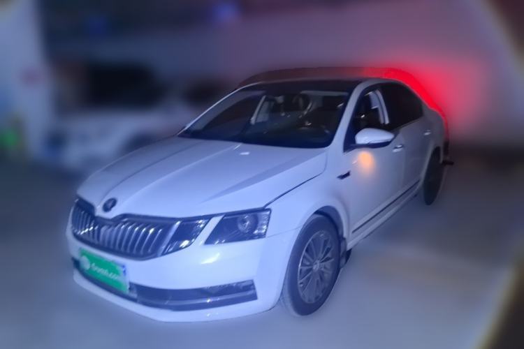 Used Skoda Octavia 2018 1.6L Automatic Luxury Edition Guazi used car, China used car export, Used car for sale, Used  cars, Cheapest cars for sale