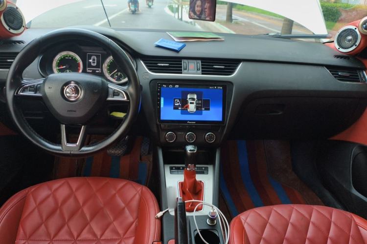 Used Skoda Octavia 2018 TSI230 DSG Luxury Edition Center Console