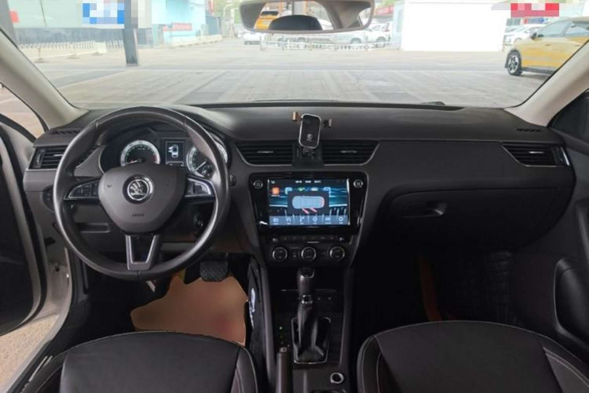Used Skoda Octavia 2018 TSI280 DSG Flagship Edition Center Console