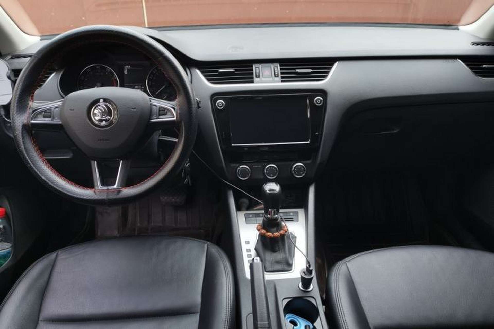 Used Skoda Octavia 2018 TSI230 DSG Comfort Edition Center Console