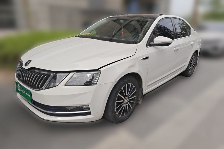 Used Skoda Octavia 2018 1.6L Automatic Luxury Edition Guazi used car, China used car export, Used car for sale, Used  cars, Cheapest cars for sale