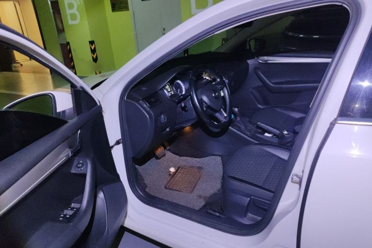 Used Skoda Octavia 2018 TSI230 DSG Luxury Edition Driver Seat