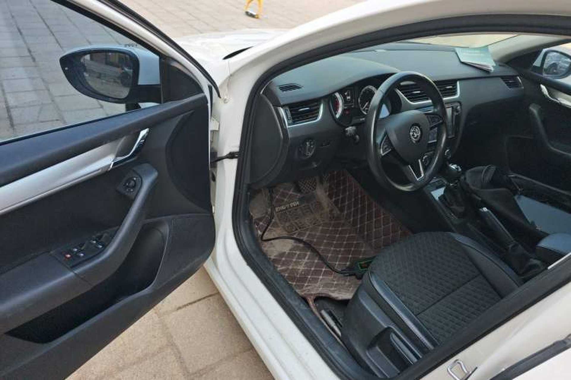 Used Skoda Octavia 2018 TSI230 DSG Luxury Edition Driver Seat