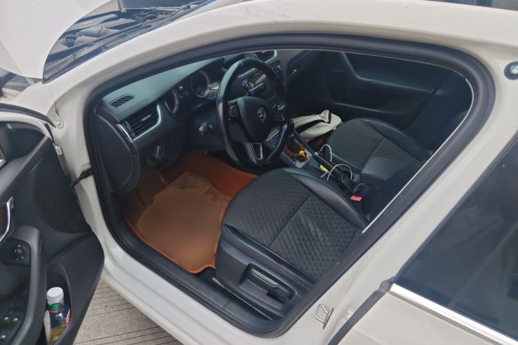 Used Skoda Octavia 2018 TSI230 DSG Luxury Edition Driver Seat