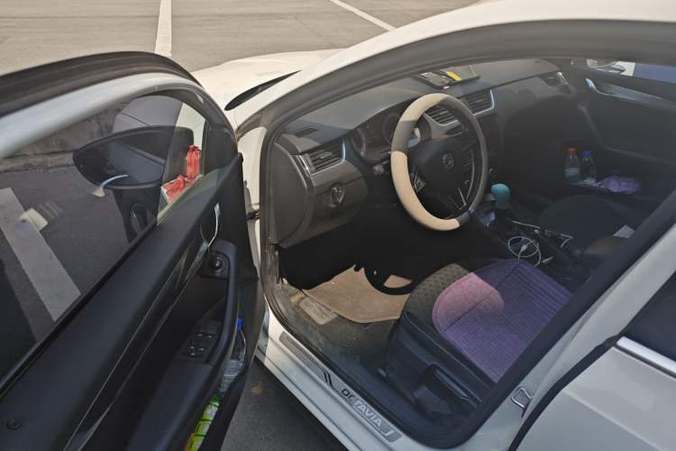 Used Skoda Octavia 2018 Station Wagon TSI280 DSG Luxury Edition Driver Seat