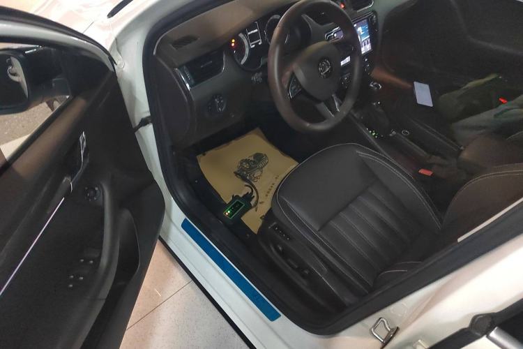 Used Skoda Octavia 2018 Station Wagon TSI280 DSG Flagship Edition Driver Seat