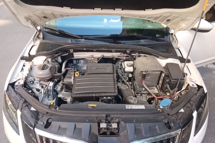 Used Skoda Octavia 2018 1.6L Automatic Luxury Edition Engine Bay