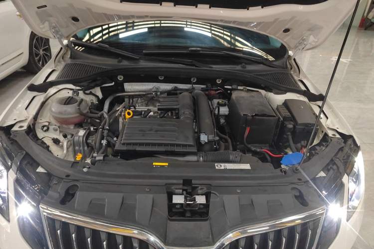 Used Skoda Octavia 2018 TSI230 DSG Comfort Edition Engine Bay