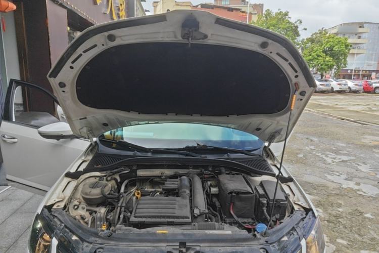 Used Skoda Octavia 2018 TSI230 DSG Luxury Edition Engine Bay